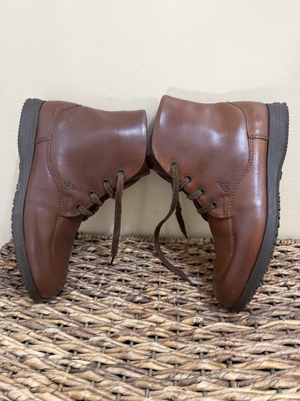 Hogan brow leather boots 37.5 handmade outwear Italian boots 5.5/ 6.5